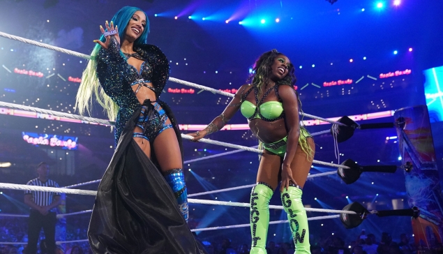 Sasha Banks et Naomi ne sont plus payées par la WWE