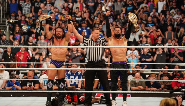 WWE RAW : Finn Balor et JD McDonagh deviennent champions par équipe
