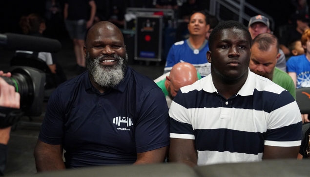 Mark Henry et son fils Jacob étaient à WWE RAW