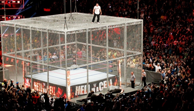 La WWE publie la vidéo d'un Hell in a Cell Match inédit