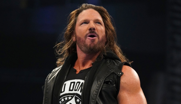 WWE SmackDown : AJ Styles vraiment blessé ?