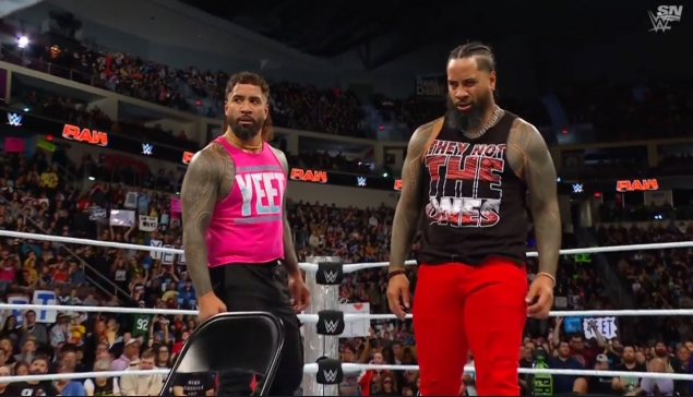 WWE RAW : Jey Uso accepte régler le conflit avec Roman Reigns