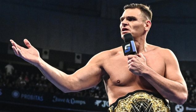 Gunther a signé un nouveau contrat avec la WWE