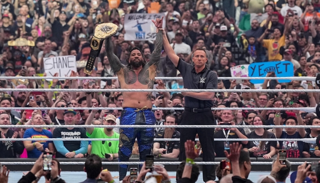 Rikishi réagit à la victoire de Jey Uso à WrestleMania